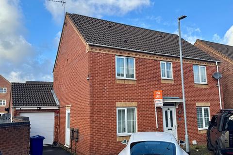 3 bedroom detached house for sale, Castilla Place, Burton-On-Trent