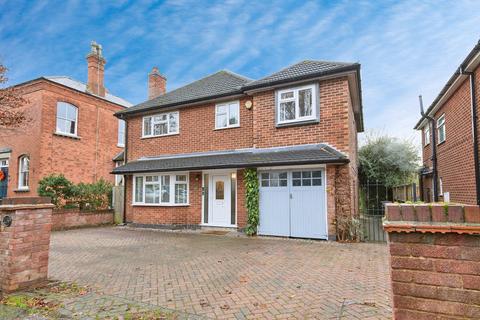 4 bedroom detached house for sale, Alexandra Road, Burton-On-Trent