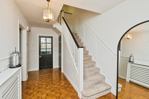 4 bedroom detached house for sale, Alexandra Road, Burton-On-Trent