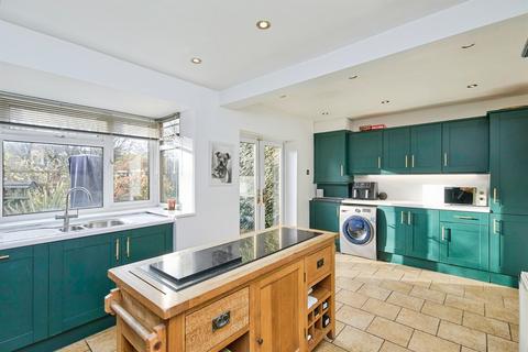 4 bedroom detached house for sale, Alexandra Road, Burton-On-Trent