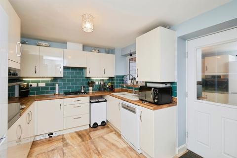 3 bedroom detached house for sale, Edinburgh Road, Church Gresley, Swadlincote