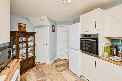 3 bedroom detached house for sale, Edinburgh Road, Church Gresley, Swadlincote
