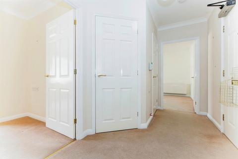 1 bedroom retirement property for sale, Sackville Way, Great Cambourne, Cambridge