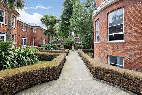 undefined, New Dover Road, Canterbury
