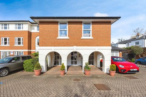 undefined, Mulberry Court, Canterbury