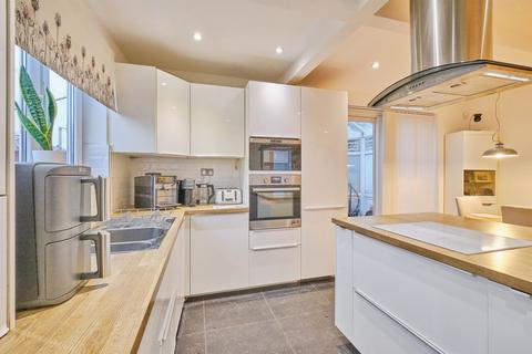 3 bedroom end of terrace house for sale, Pine Tree Avenue, Coventry
