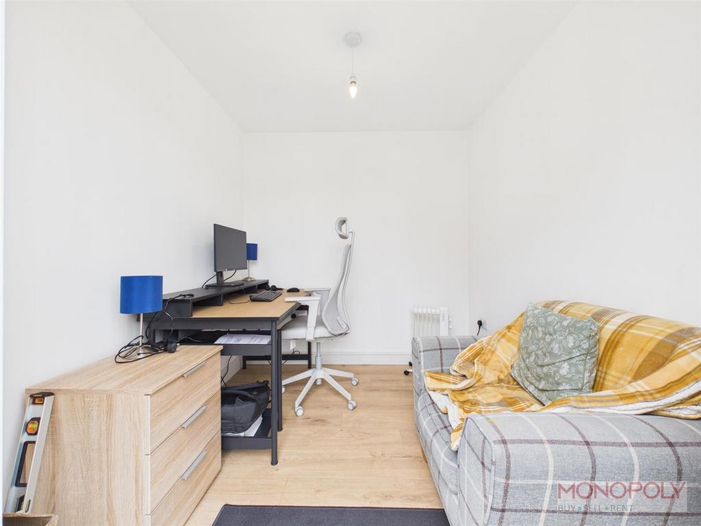 CAM04439 G0-PR0235-STILL009.jpg