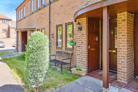 2 bedroom terraced house for sale, Etruria Gardens, Chester Green, Derby