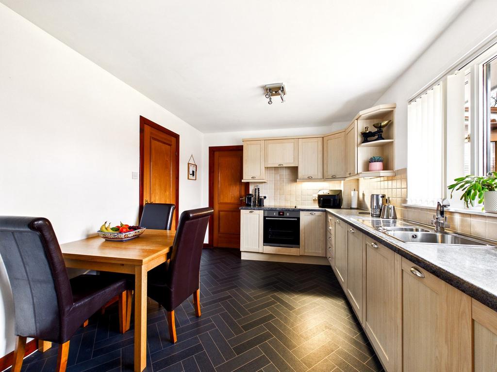 Dining kitchen