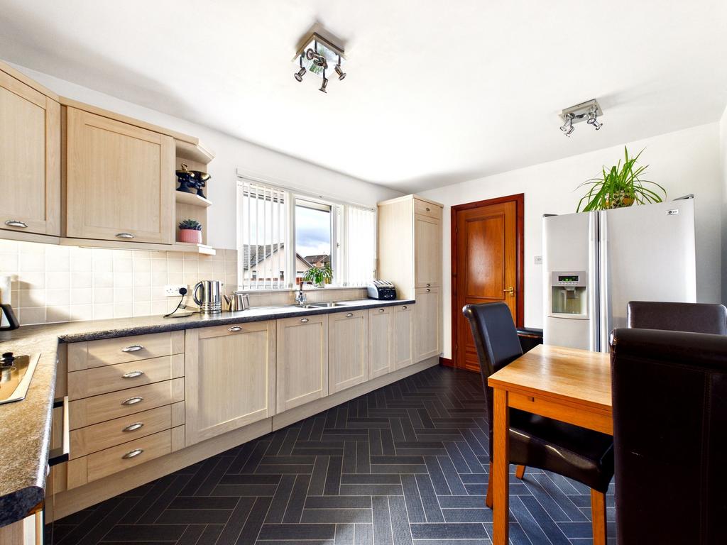 Dining kitchen