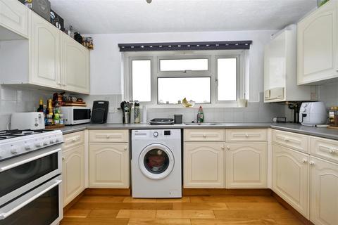 1 bedroom flat for sale, Faygate Road, Eastbourne