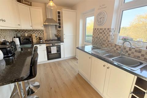 2 bedroom terraced house for sale, Northaw Road West, Northaw, Potters Bar