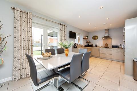 undefined, New Lincoln Road, Ellesmere Port, CH65