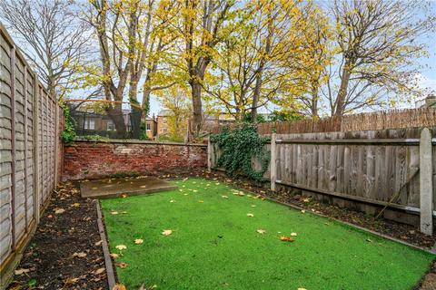 3 bedroom terraced house for sale, Holdernesse Road, London, SW17