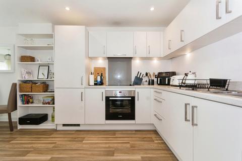2 bedroom apartment for sale, Lexington Gardens, Birmingham