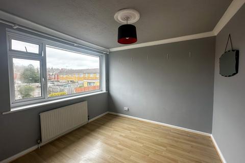 4 bedroom terraced house to rent, Richmond Road, Wimborne, BH21