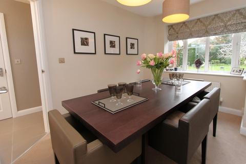 4 bedroom detached house for sale, Shrubbery Gardens, Kidderminster, DY10
