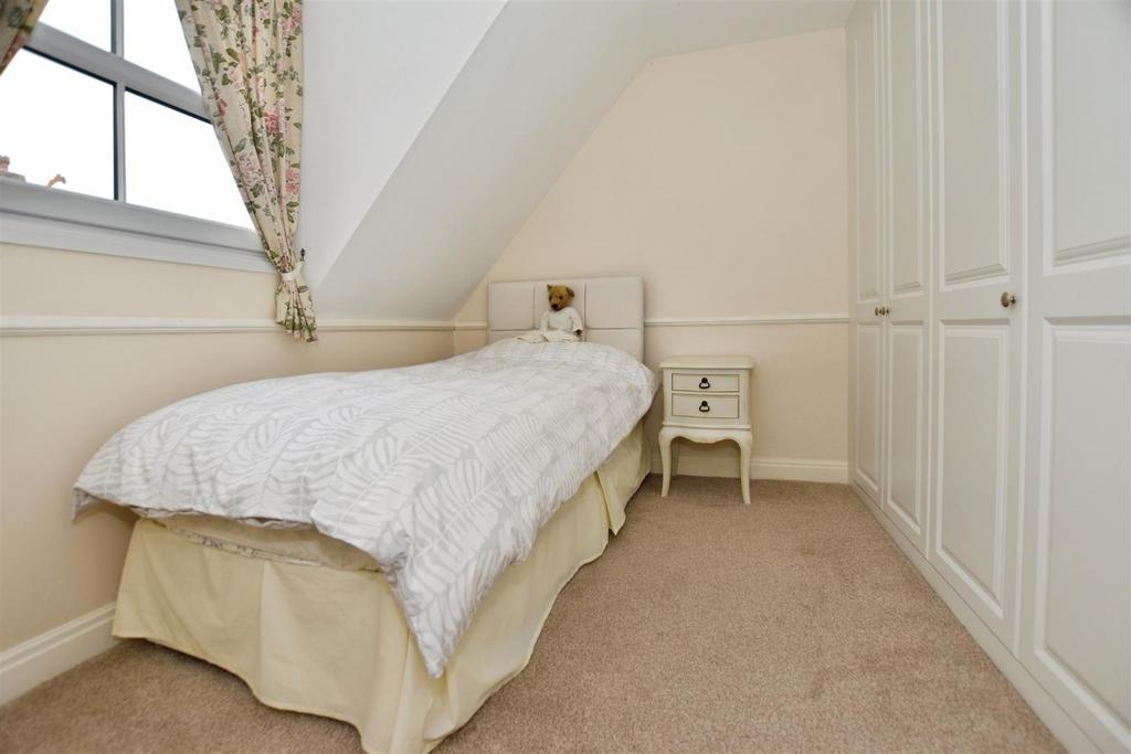 E0ebc1c2-bed 202.JPG
