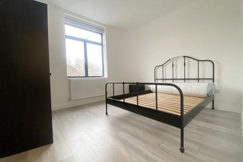 1 bedroom flat to rent, Camberwell Road, London, SE5