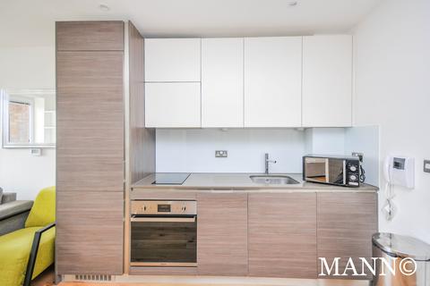 Studio to rent, Riverdale House, London, SE13