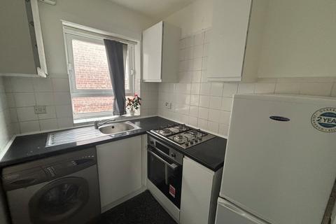 1 bedroom house to rent, Buckhurst Road, Manchester, M19