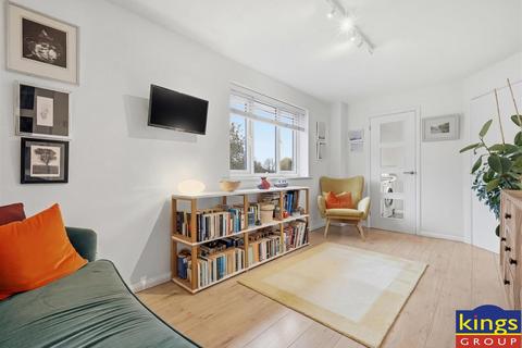 1 bedroom flat for sale, Luther King Close, London