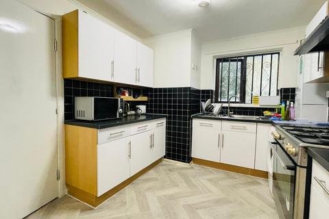 undefined, Lukin Street, Shadwell, E1 0AA