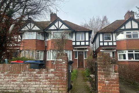 undefined, Clifton Gardens, Canterbury, CT2