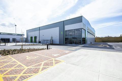 Warehouse to rent, 7A-9 Dunnings Bridge Rd Bootle L30 6UZ