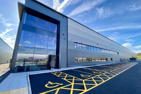 Warehouse to rent, Frontier Ave Blackburn BB1 3AL