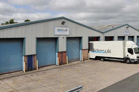 Warehouse to rent, Oldfield Rd Preston PR5 8BG