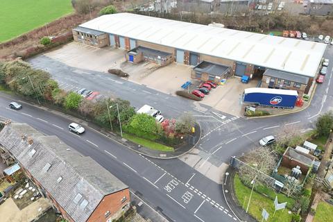 Warehouse to rent, Plodder Ln Bolton BL4 0LR