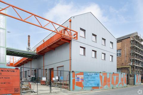 Industrial unit to rent, 105 Vale Road London N4 1DJ