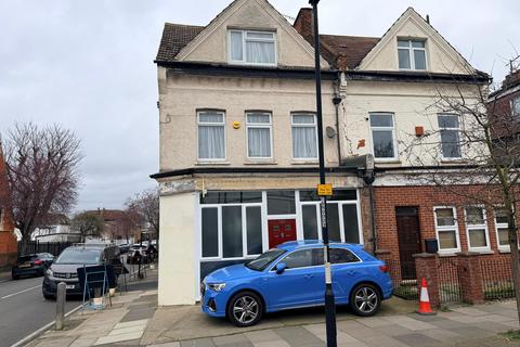 2 bedroom flat to rent, Abbey Wood Road, London SE2