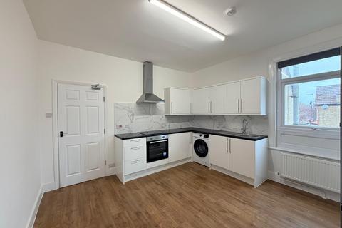 2 bedroom flat to rent, Abbey Wood Road, London SE2
