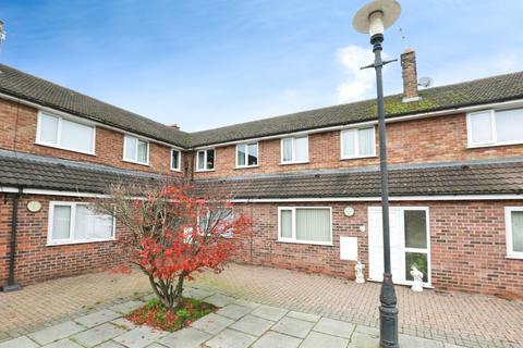 2 bedroom flat for sale, Townshend Road, Lostock Gralam, Northwich