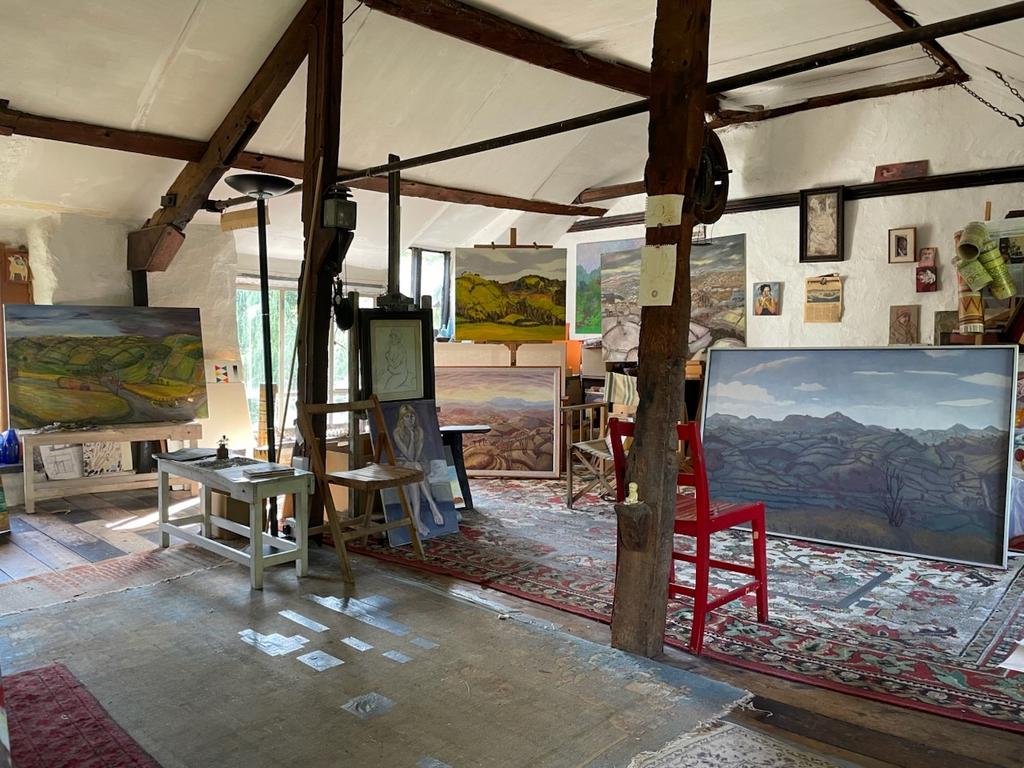 Studio Room