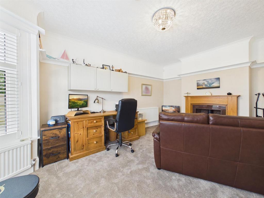 Sitting room: