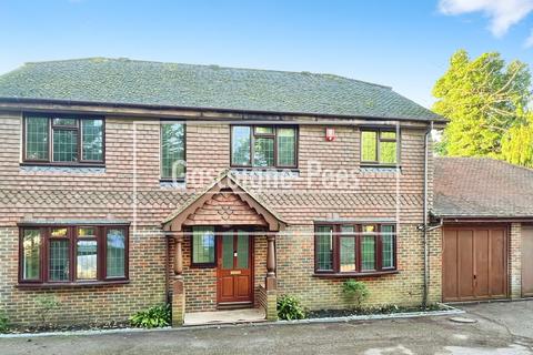 undefined, Stoke Road, Cobham, KT11