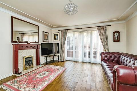 4 bedroom detached house for sale, Priory Close, Dudley