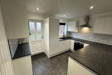 2 bedroom terraced house to rent, HIGHBANK, NEWPORT, NP19 7JQ