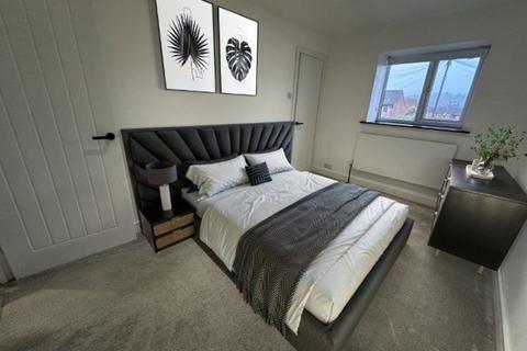 2 bedroom terraced house to rent, HIGHBANK, NEWPORT, NP19 7JQ