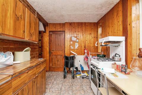 3 bedroom end of terrace house for sale, Boundary Hill, Dudley