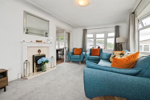 2 bedroom park home for sale, Alresford Road, Winchester