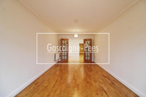 undefined, Semaphore, Cobham, KT11