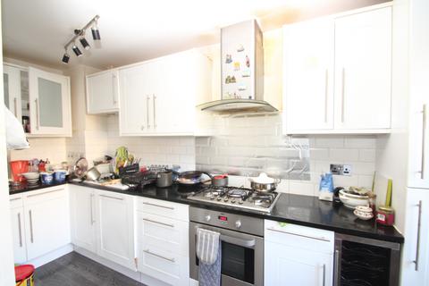 undefined, Green Acres, Croydon, CR0