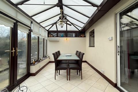 3 bedroom semi-detached house for sale, Rollason Road, Birmingham