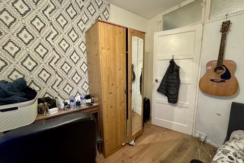 undefined, Beaumont Leys Lane, Leicester, LE4