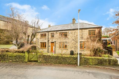 4 bedroom cottage for sale, Hullen Edge Lane, Elland