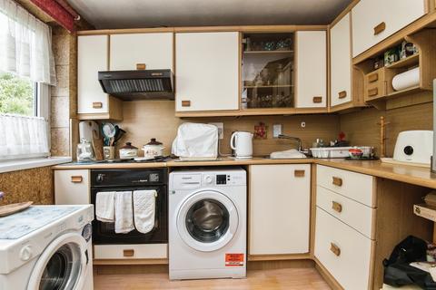 2 bedroom flat for sale, Coates Road, Exeter